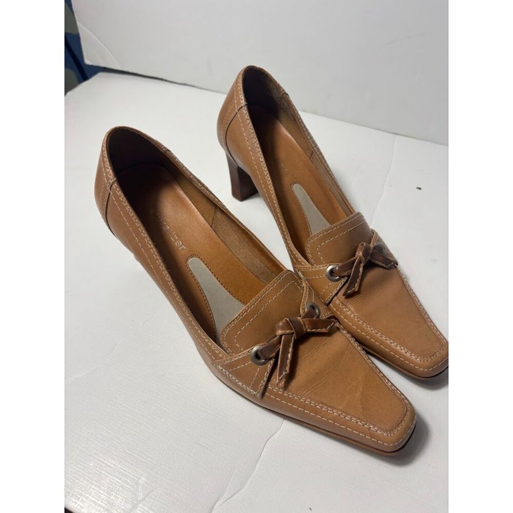 Naturalizer Kitten Heels 7.5 Brown Tan Square Toe Loafer Bow Leather 90s Y2K - Picture 2 of 5